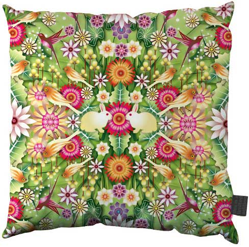 Catalina-Estrada-Cushion-2